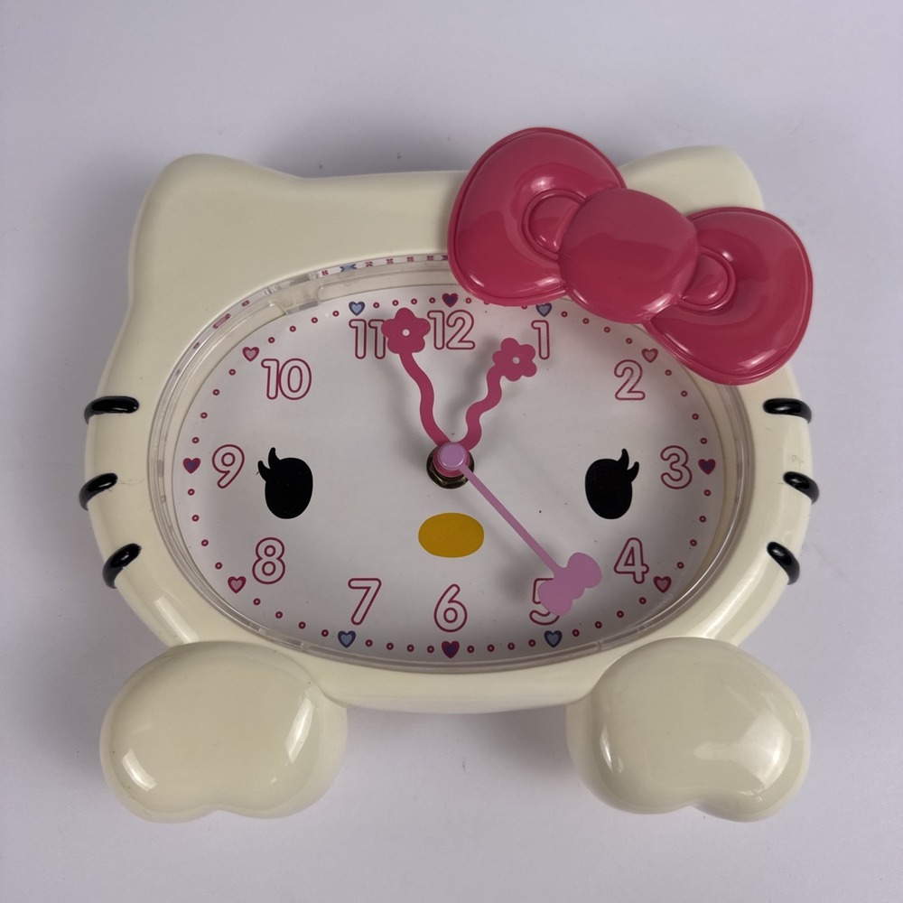 Hello Kitty Wall Clock Pink Bow Sanrio Battery Operated Cute Decor Tested